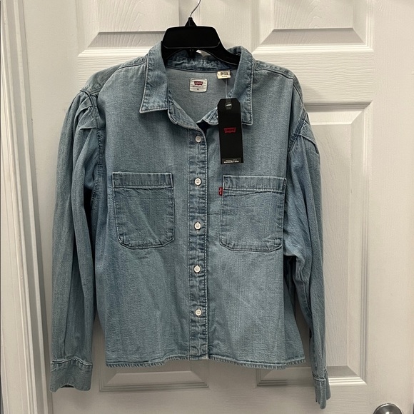 Levi's ladies Classic Blue Denim Shirt - Picture 1 of 2